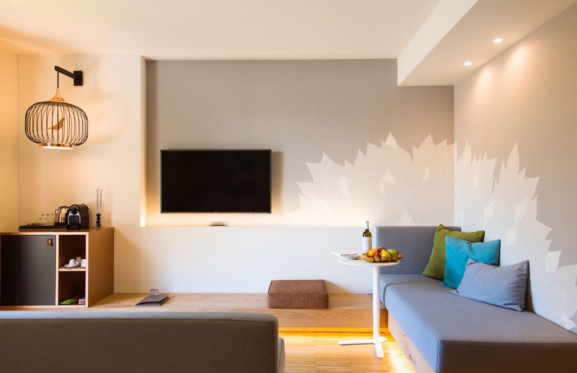 Astoria Hotel 4*