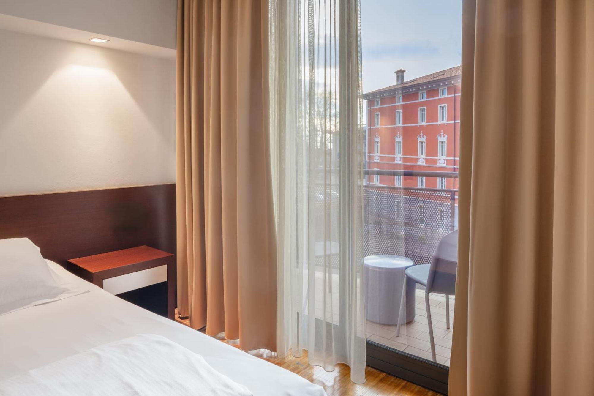 Hotel Astoria 4*