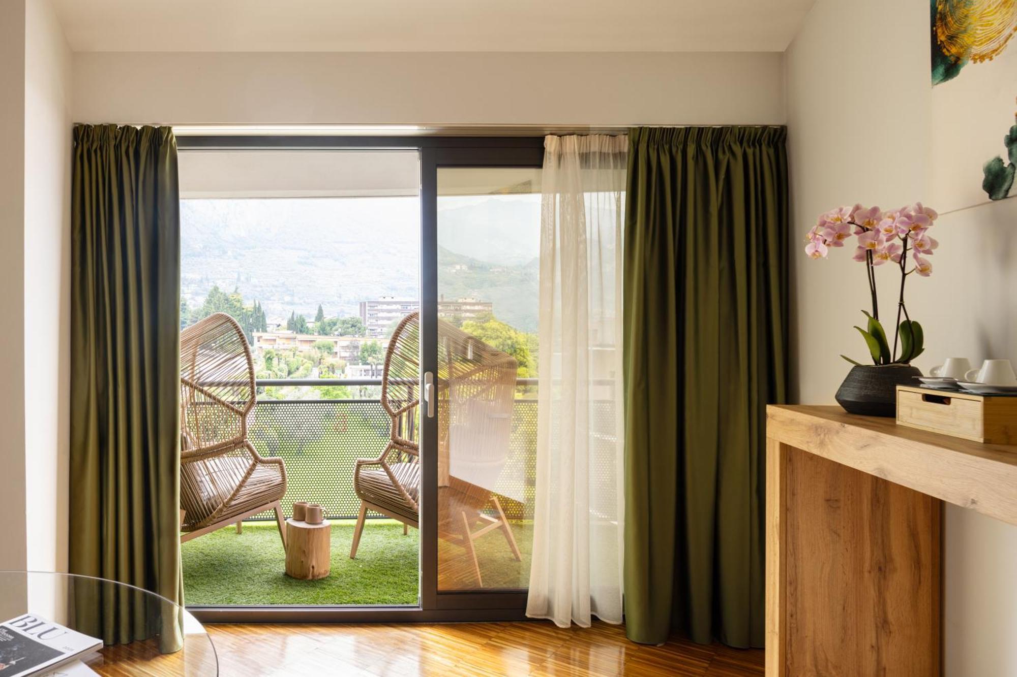 Astoria Hotel 4*